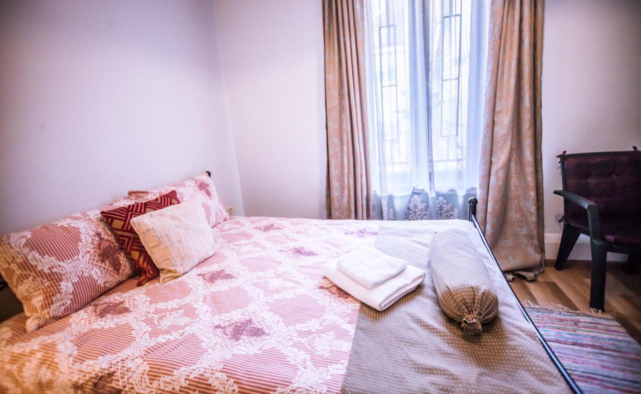 Home 12 Tbilisi Eksteriør billede