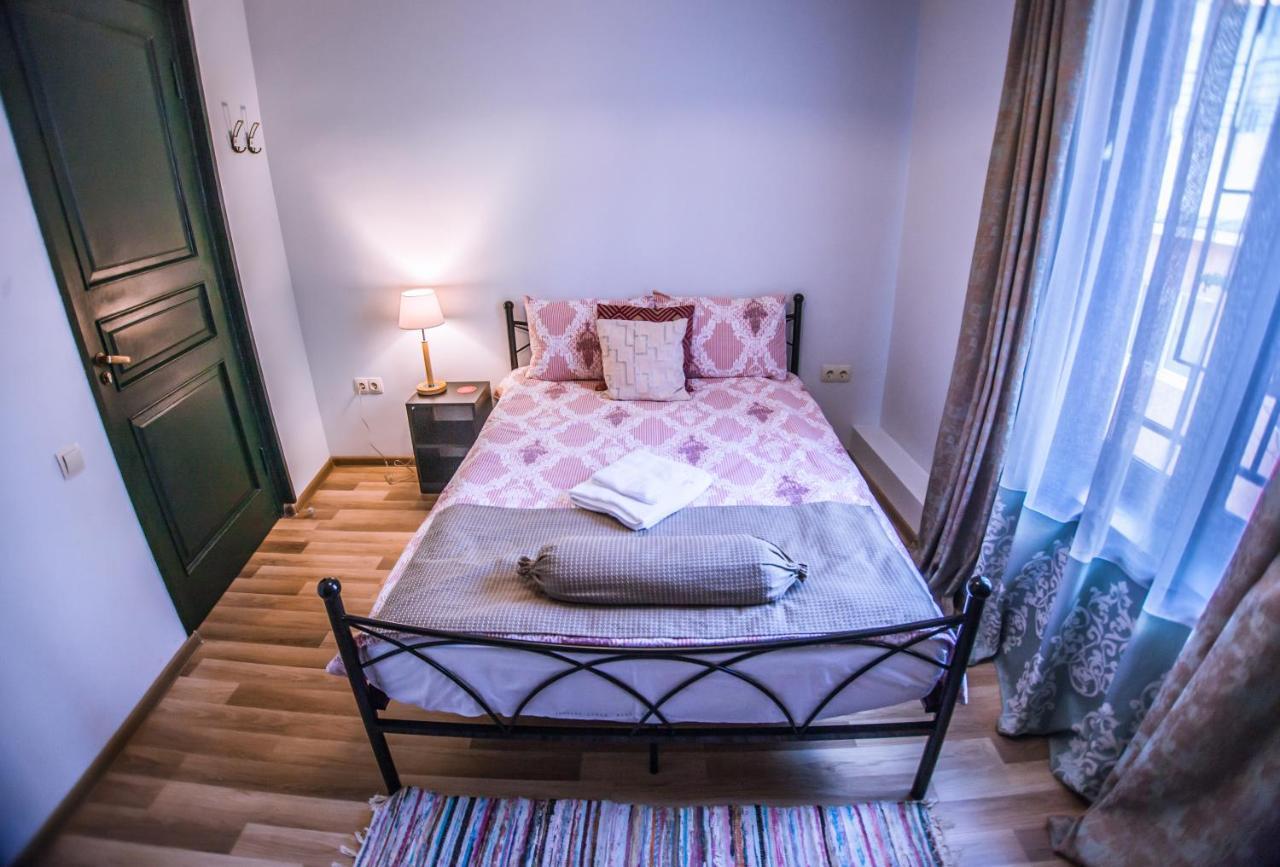Home 12 Tbilisi Eksteriør billede